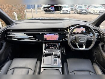 Used Audi Q7 2025 for sale - 76952881: Photo
