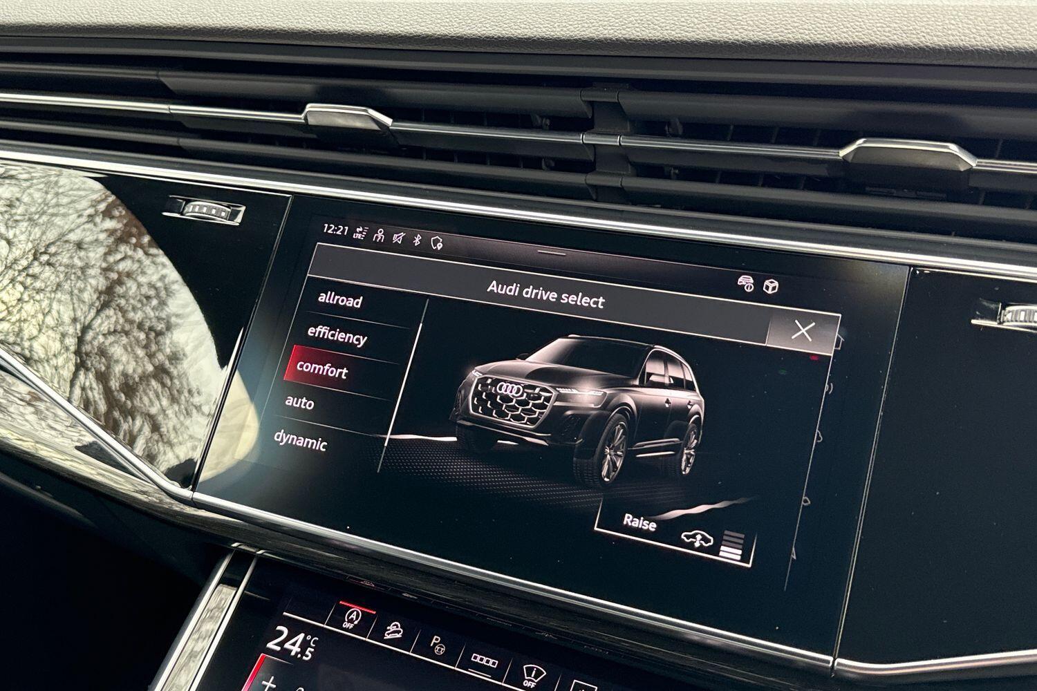 Used Audi Q7 2025 for sale - 76952881: Photo 44