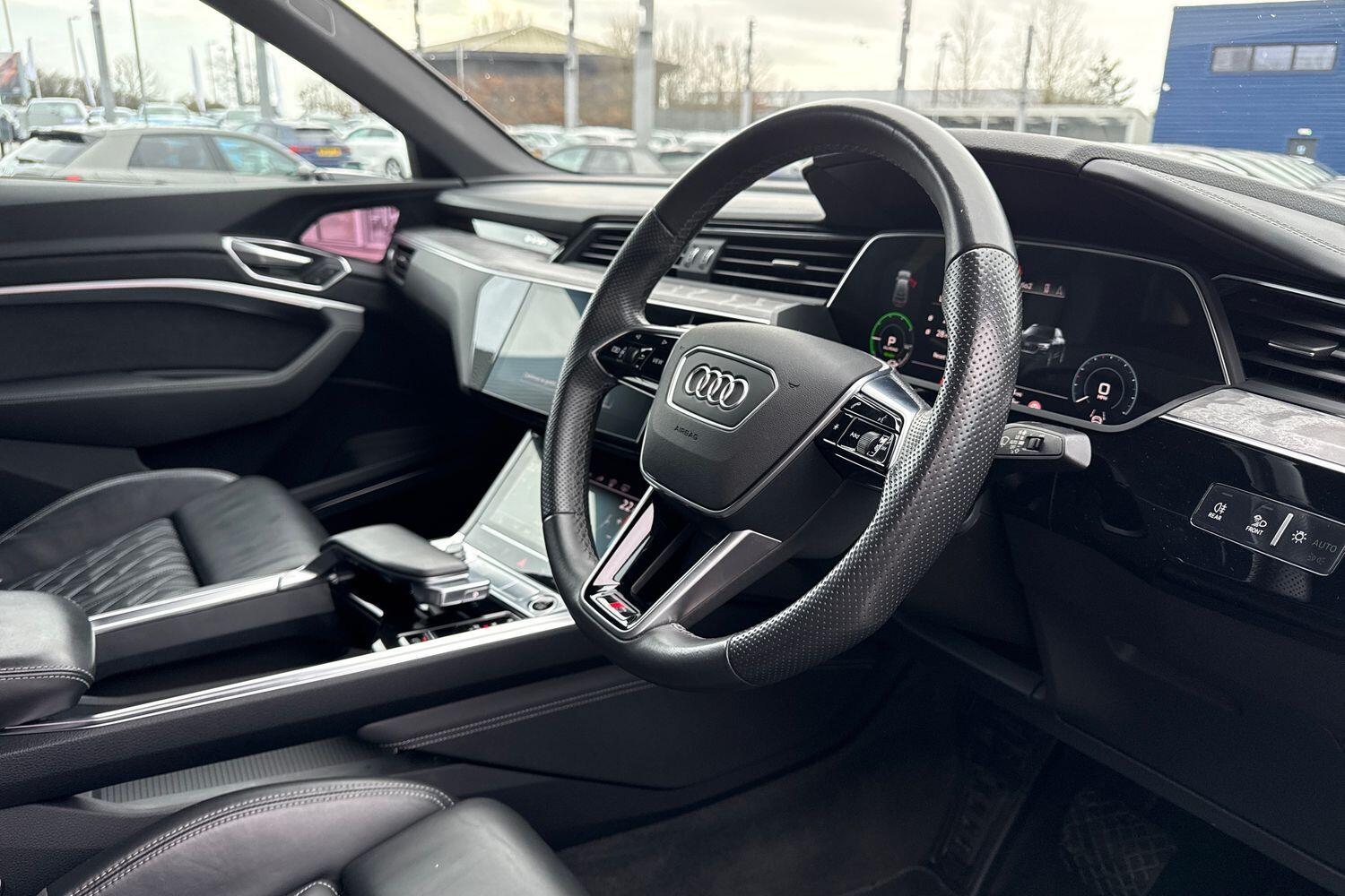 Used Audi e-tron 2022 for sale - 77279467: Photo 51