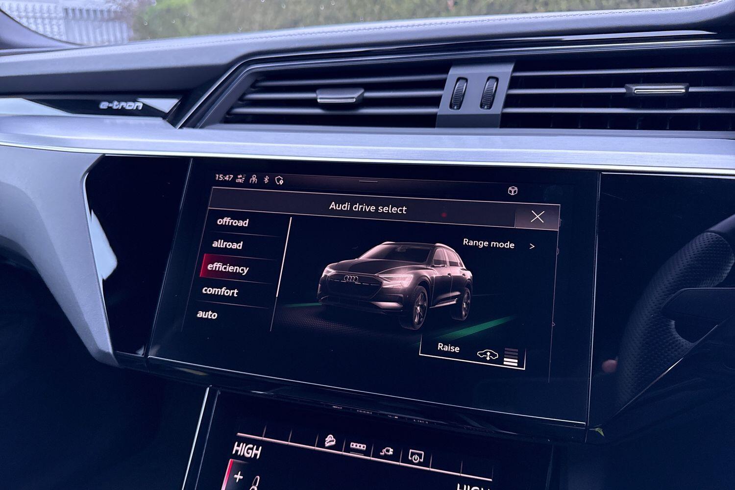 Used Audi e-tron 2023 for sale - 77253704: Photo 13