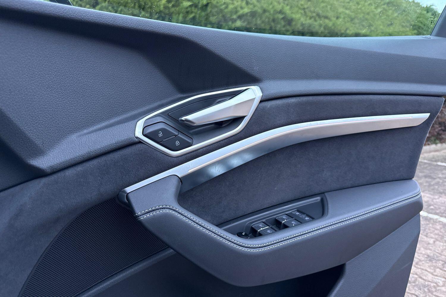 Used Audi e-tron 2023 for sale - 77253704: Photo 39