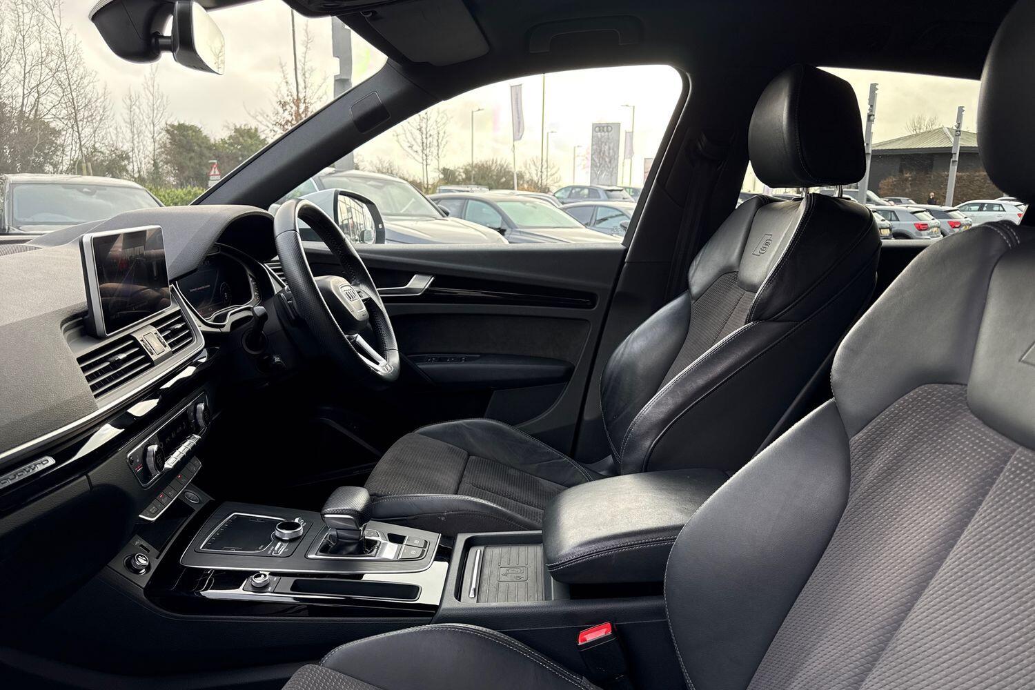 Used Audi Q5 2018 for sale - 77549524: Photo 45