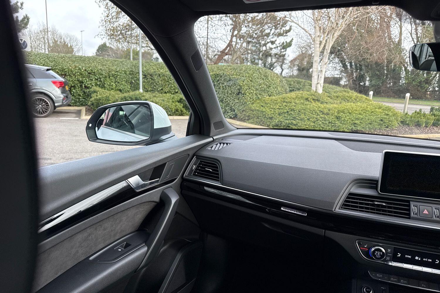 Used Audi Q5 2018 for sale - 77549524: Photo 48