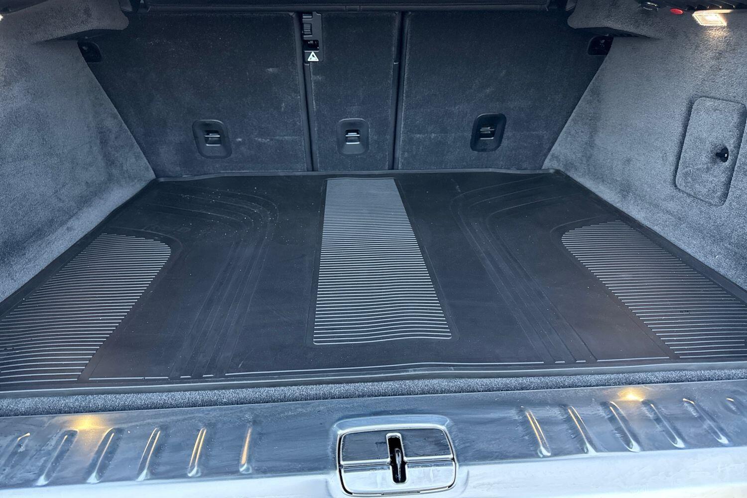 Used Aston Martin DBX 2025 for sale - 77625014: Photo 23