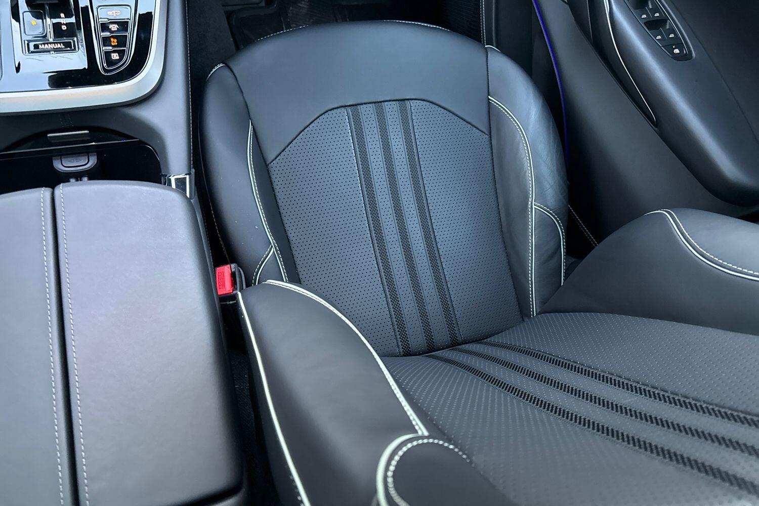 Used Aston Martin DBX 2025 for sale - 77625014: Photo 45