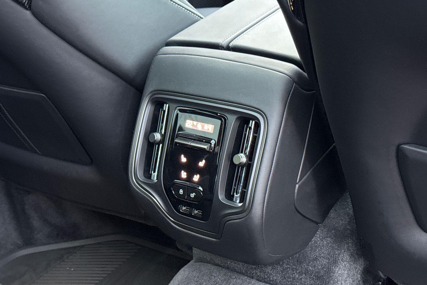 Used Aston Martin DBX 2025 for sale - 77625014: Photo 48