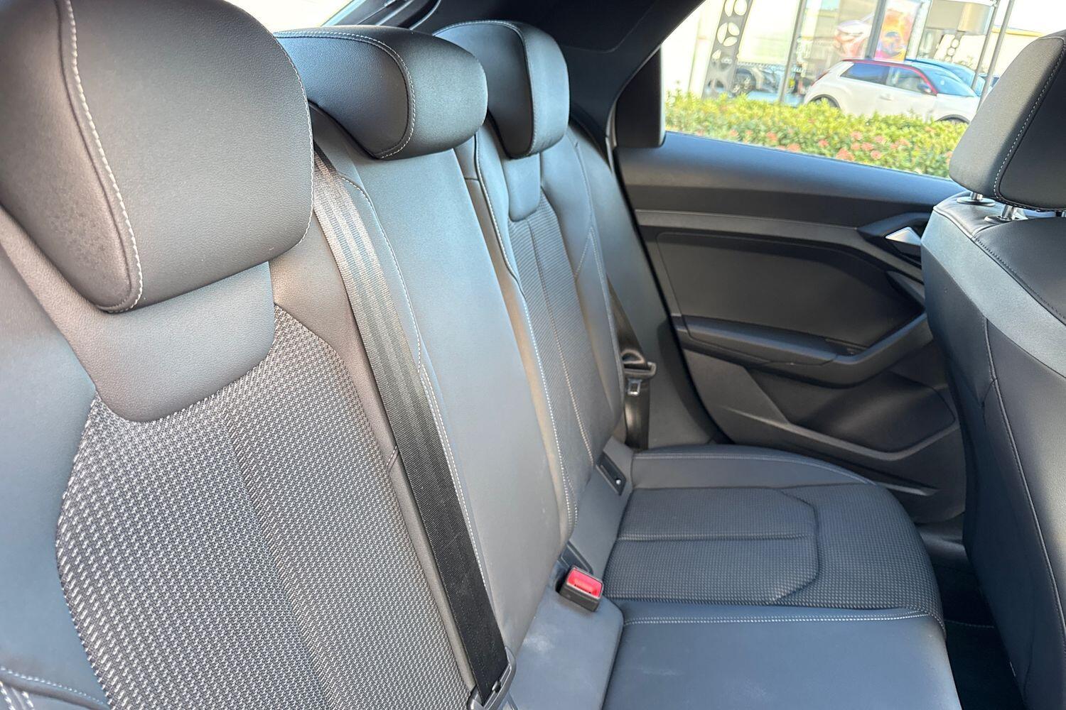 Used Audi A1 for sale - 76700943: Photo 29