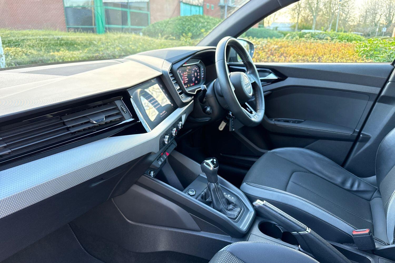 Used Audi A1 for sale - 76700943: Photo 37