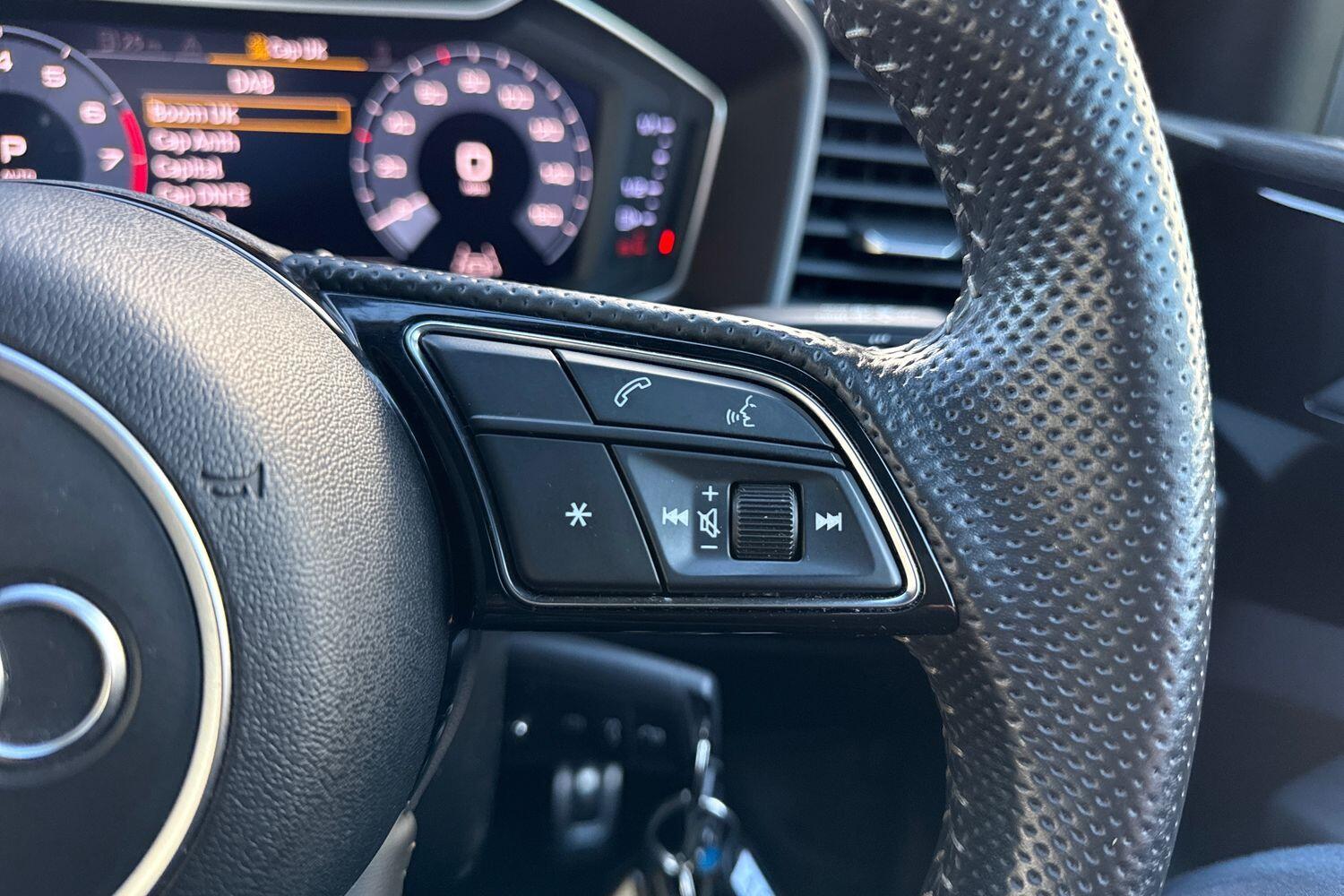 Used Audi A1 for sale - 76700943: Photo 47