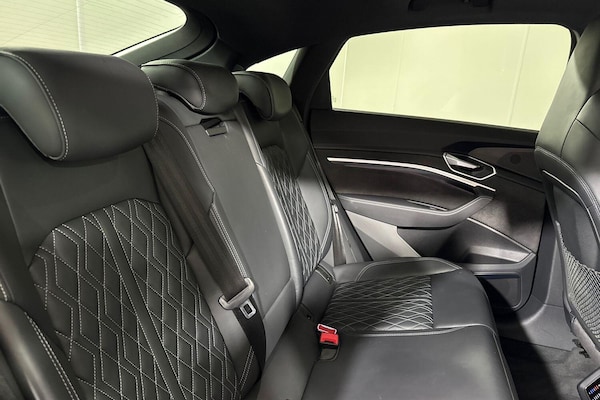 Used Audi e-tron 2021 for sale - 76337176: Photo 25
