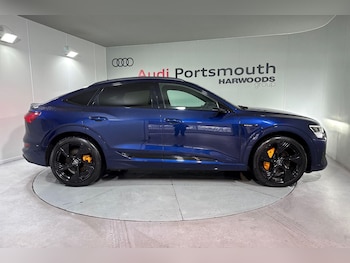 Used Audi e-tron 2021 for sale - 76337176: Photo 2