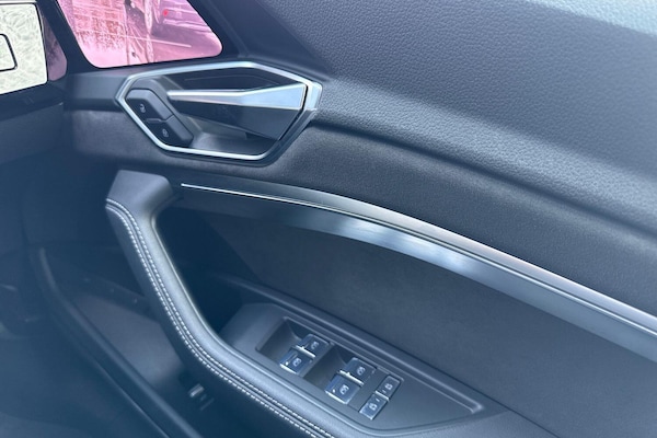 Used Audi e-tron 2021 for sale - 76337176: Photo 52