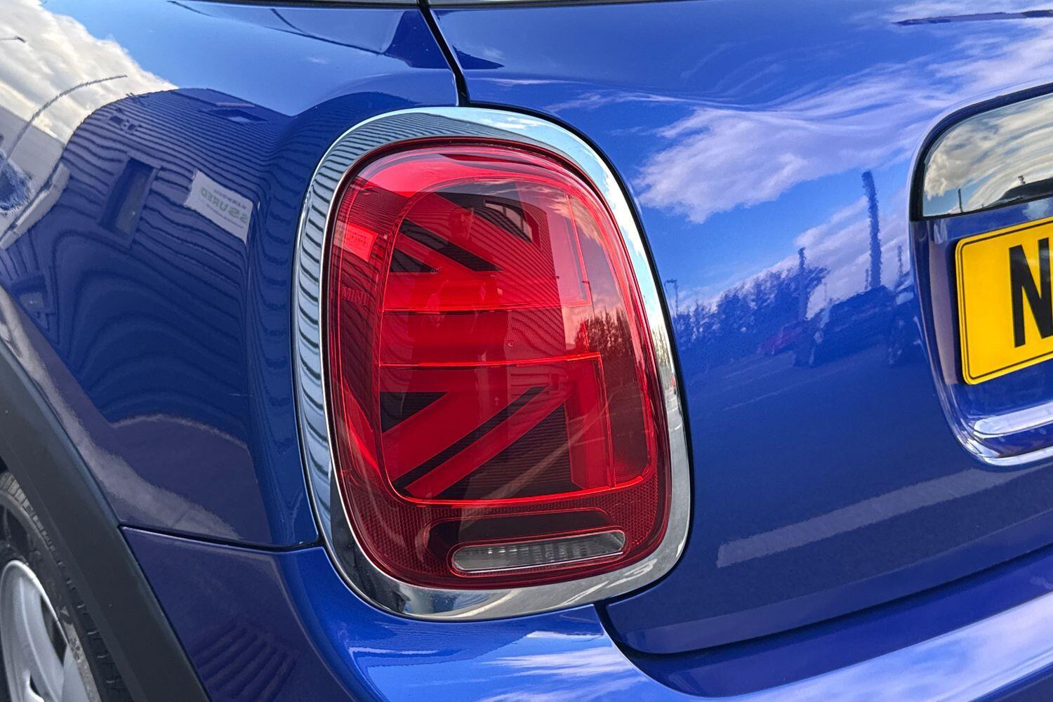 Used MINI Hatch 2018 for sale - 76307739: Photo 10