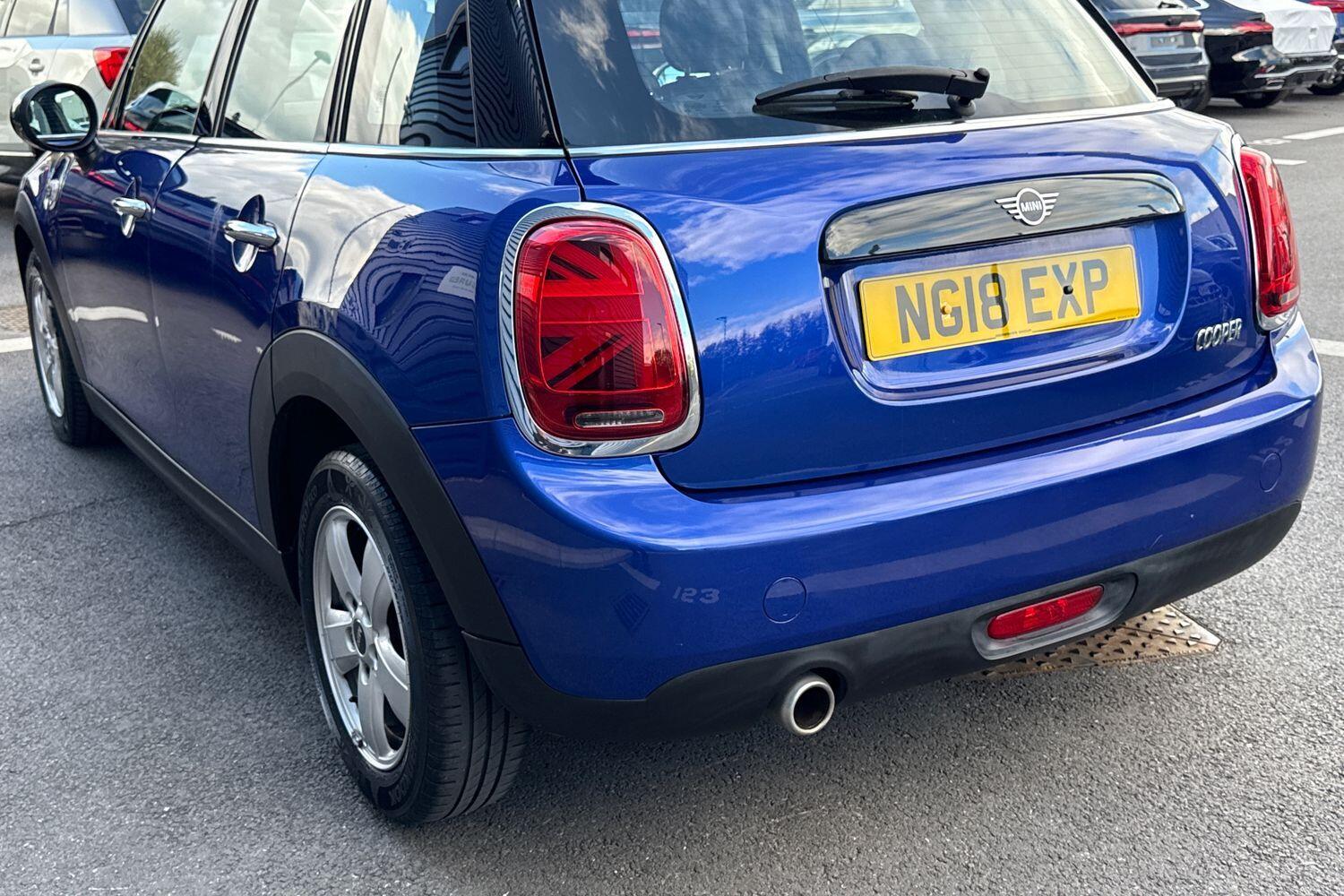 Used MINI Hatch 2018 for sale - 76307739: Photo 20