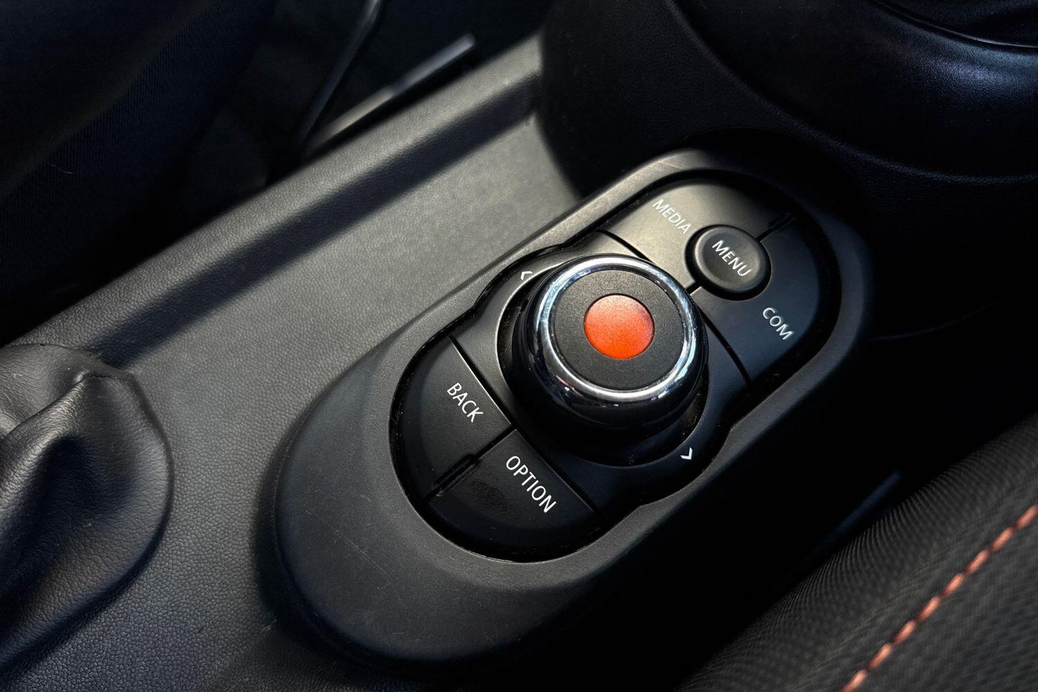 Used MINI Hatch 2018 for sale - 76307739: Photo 37