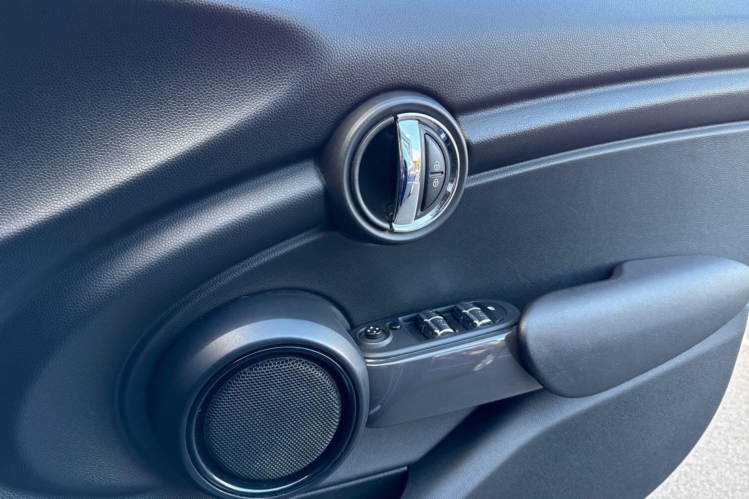 Used MINI Hatch 2018 for sale - 76307739: Photo 43