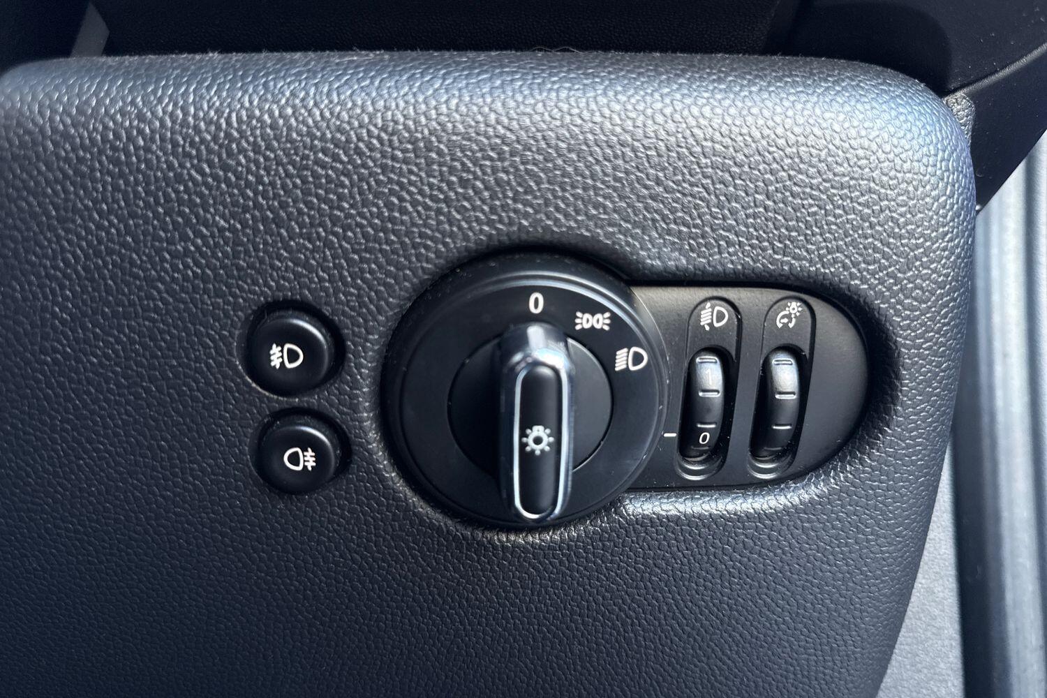 Used MINI Hatch 2018 for sale - 76307739: Photo 47