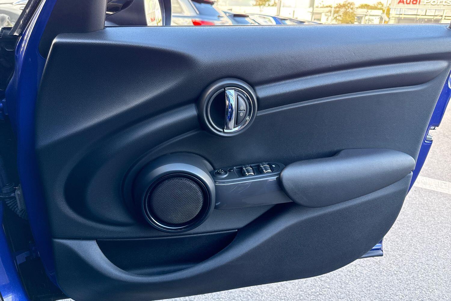 Used MINI Hatch 2018 for sale - 76307739: Photo 51