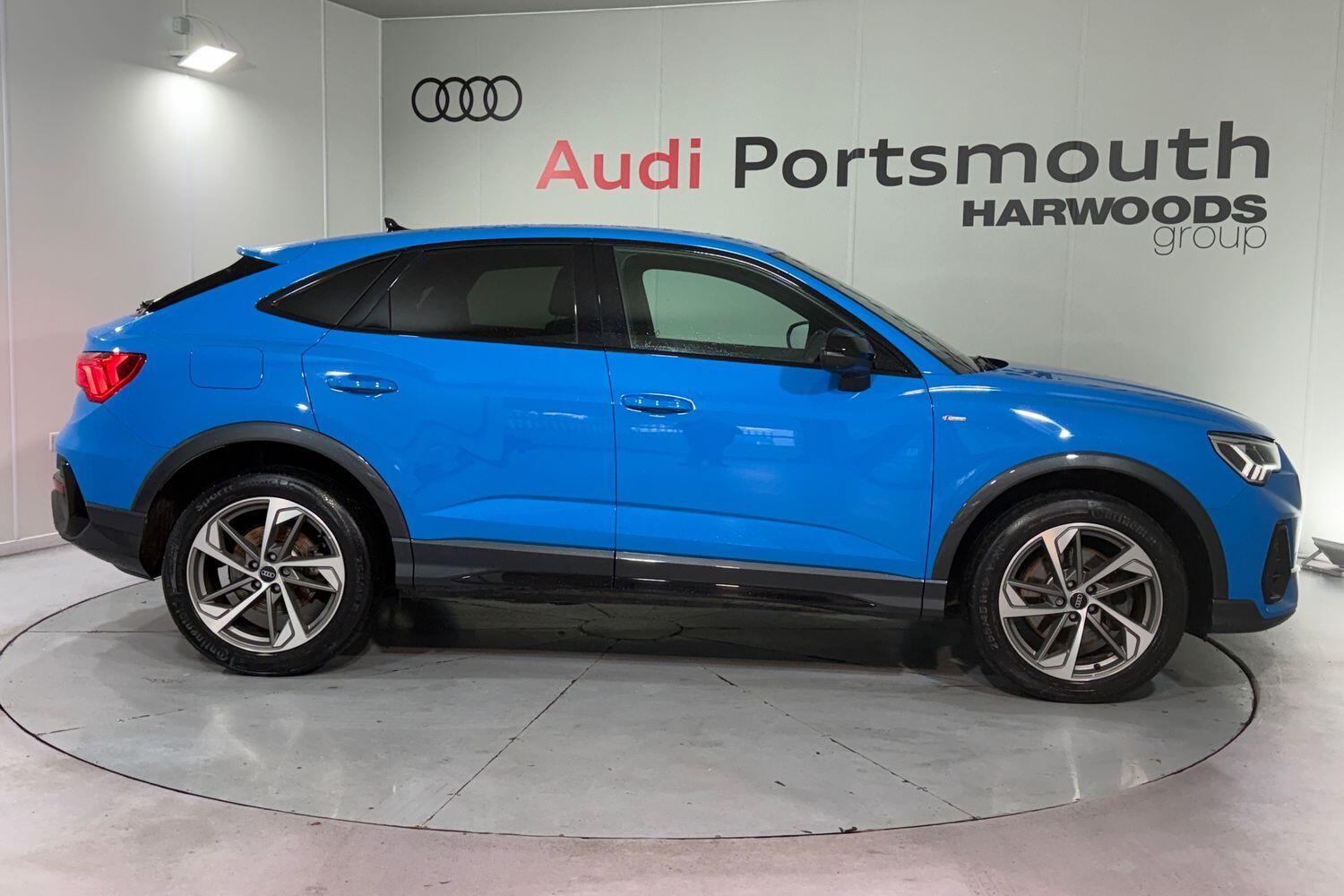Used Audi Q3 2023 for sale - 76689778: Photo 2