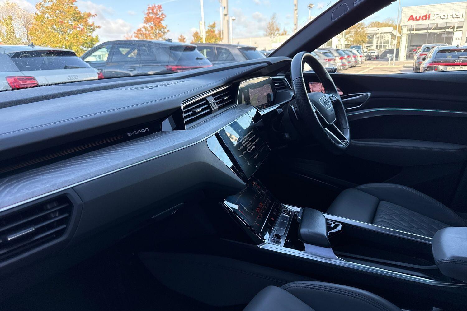 Used Audi e-tron 2022 for sale - 76388935: Photo 29