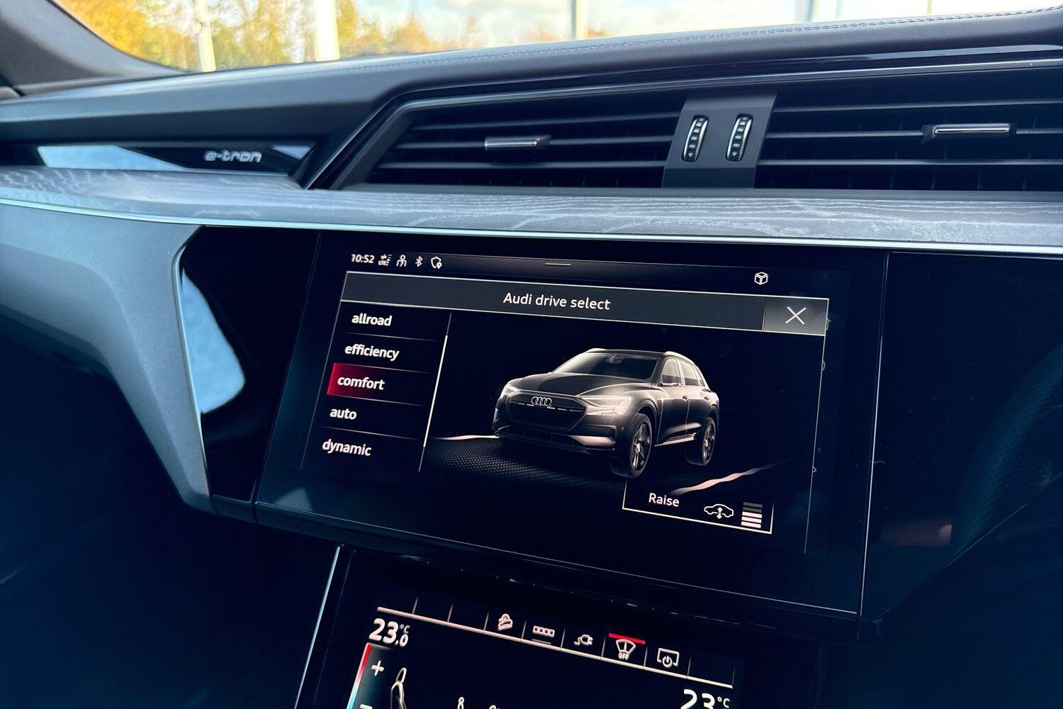 Used Audi e-tron 2022 for sale - 76388935: Photo 44