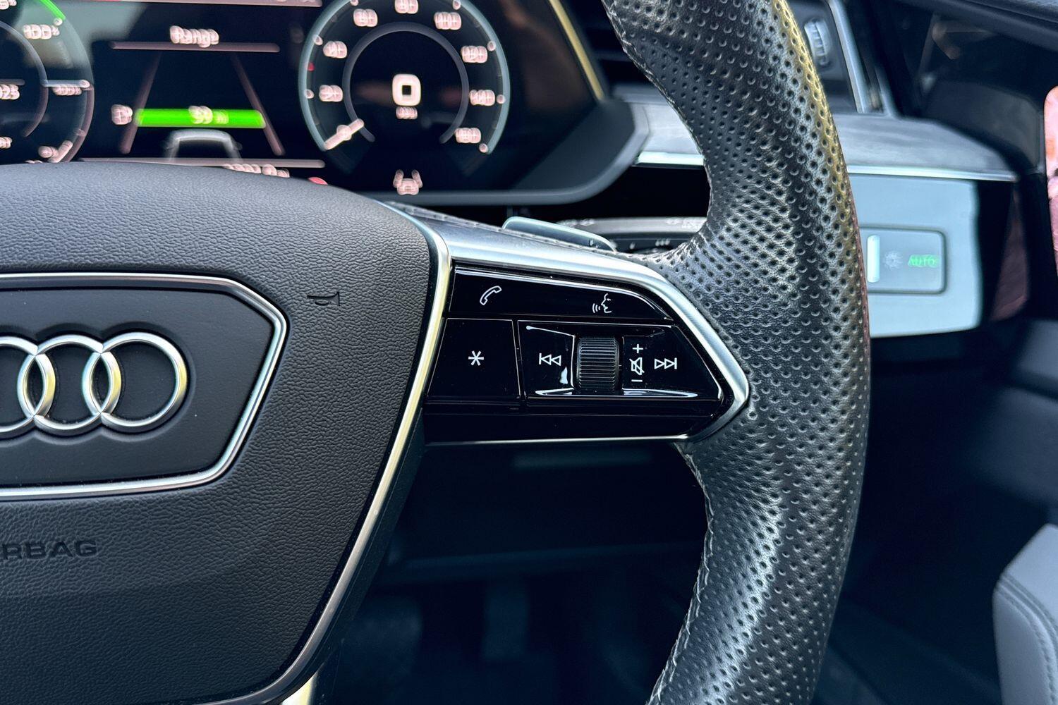 Used Audi e-tron 2022 for sale - 76388935: Photo 47