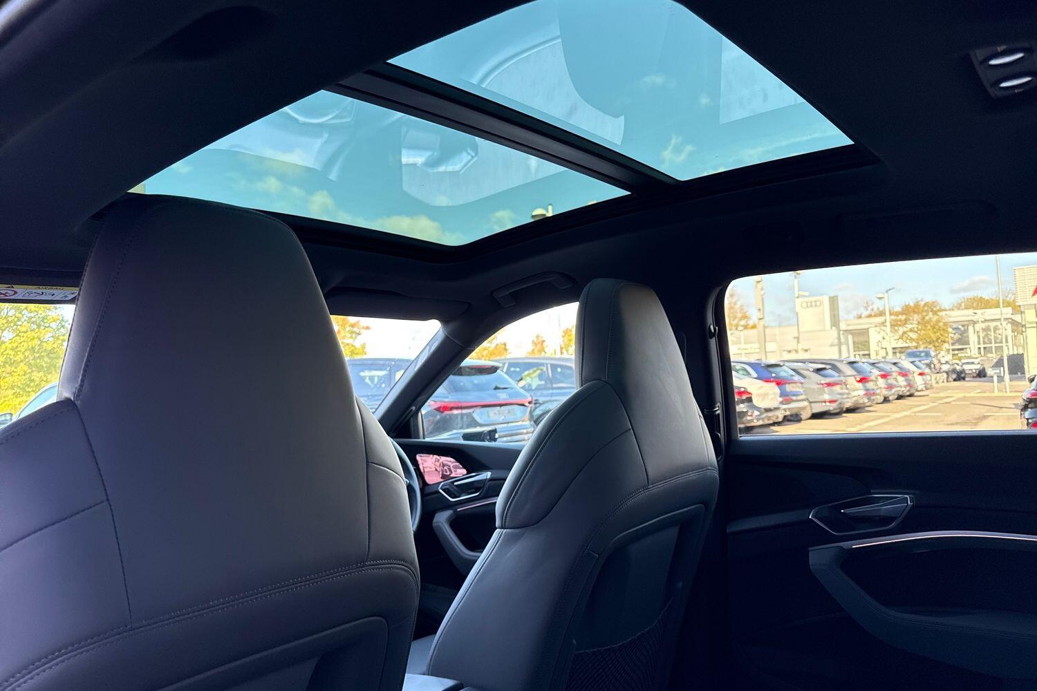 Used Audi e-tron 2022 for sale - 76388935: Photo 57