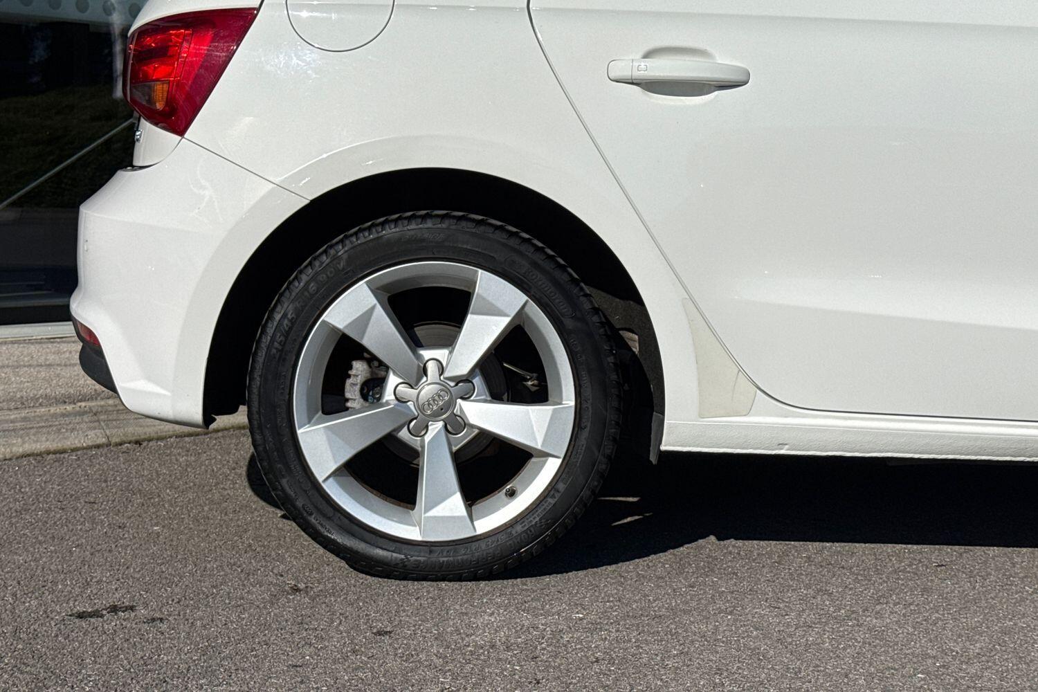 Used Audi A1 for sale - 77657508: Photo 23