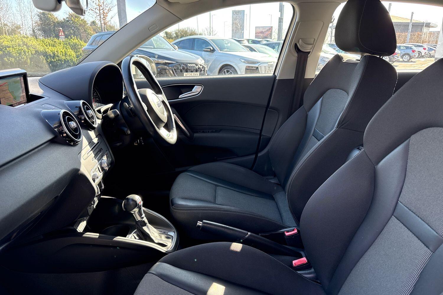 Used Audi A1 for sale - 77657508: Photo 44