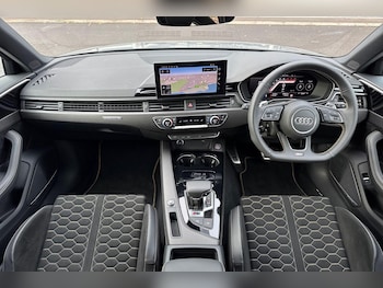 Used Audi RS4 Avant 2025 for sale - 76865548: Photo