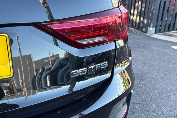 Used Audi Q3 2023 for sale - 76042339: Photo 15