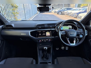 Used Audi Q3 2023 for sale - 76042339: Photo 3