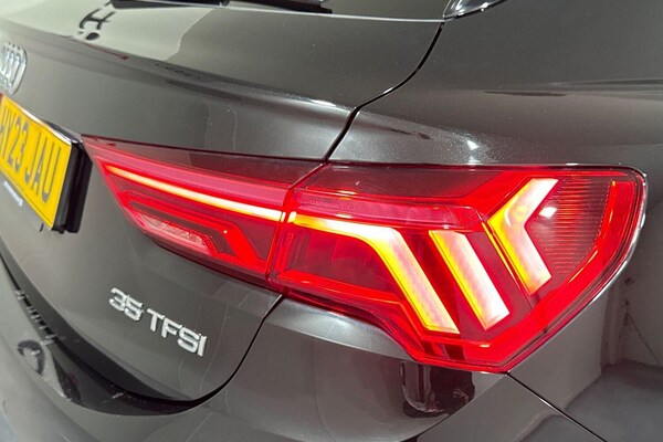 Used Audi Q3 2023 for sale - 76042339: Photo 9