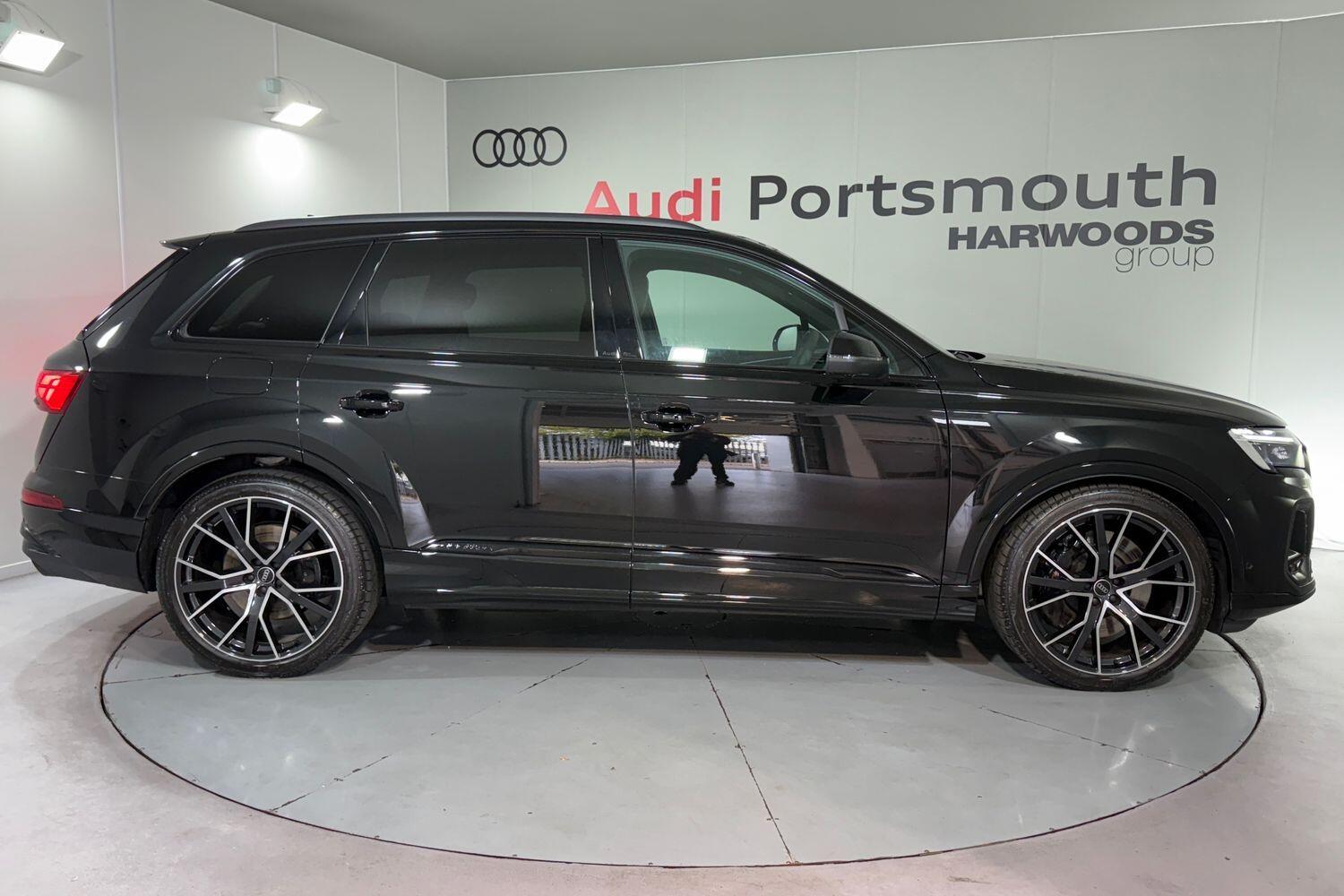 Used Audi Q7 2025 for sale - 76457249: Photo 2