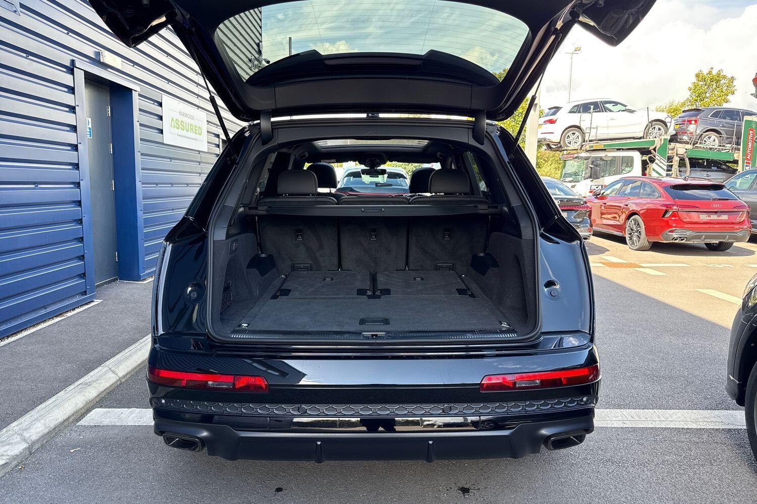 Used Audi Q7 2025 for sale - 76472100: Photo 19