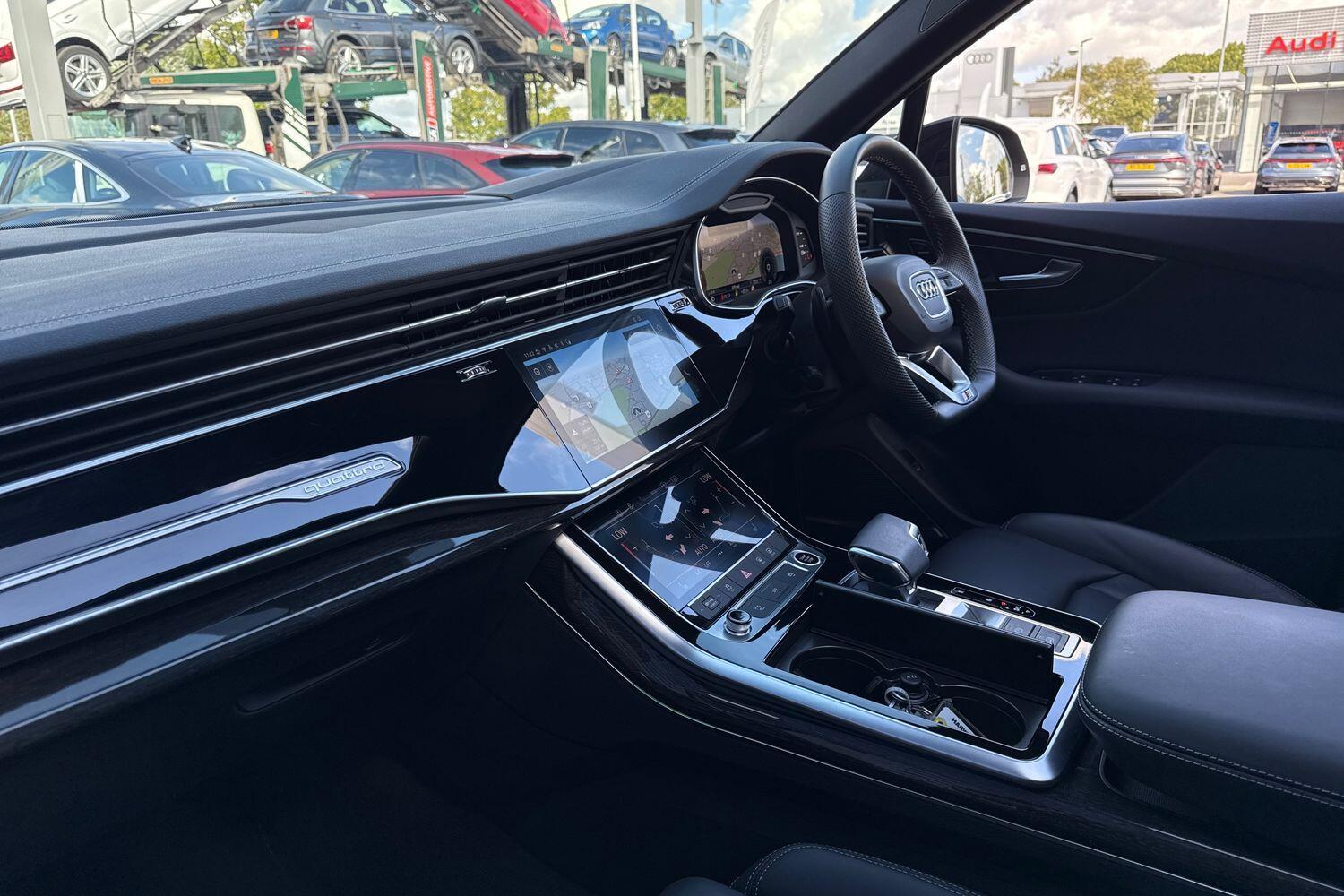 Used Audi Q7 2025 for sale - 76472100: Photo 29