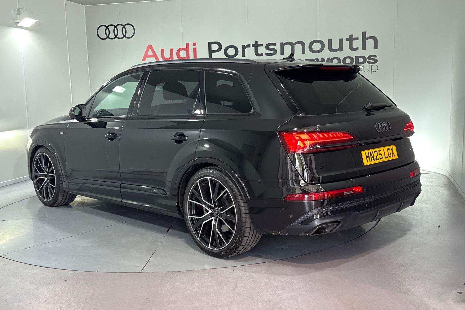 Used Audi Q7 2025 for sale - 76472100: Photo 9
