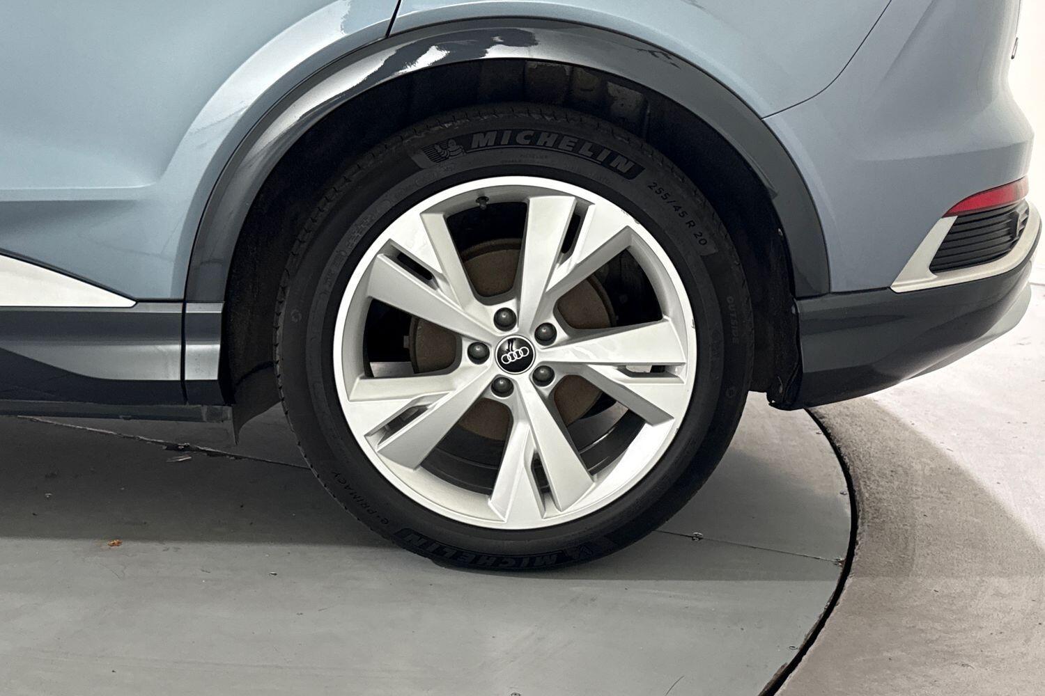 Used Audi Q4 e-tron 2022 for sale - 76371024: Photo 12