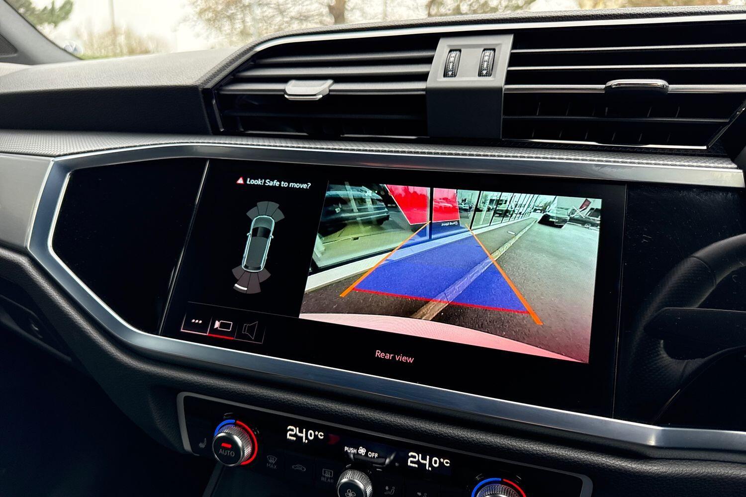 Used Audi Q3 2022 for sale - 77510546: Photo 4