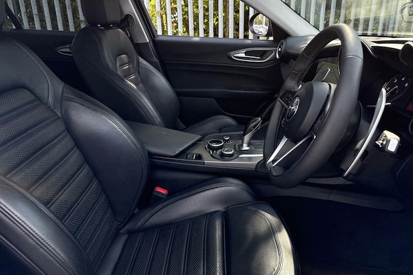 Used Alfa Romeo Giulia 2017 for sale - 76251332: Photo 25