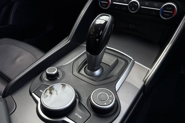 Used Alfa Romeo Giulia 2017 for sale - 76251332: Photo 40