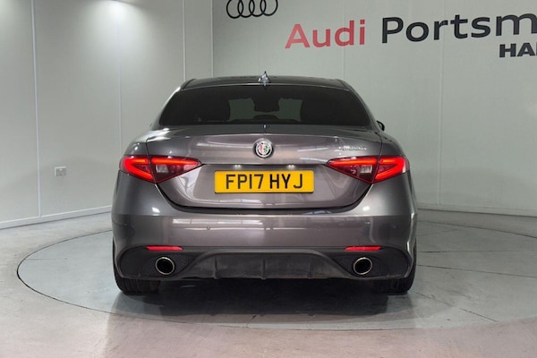 Used Alfa Romeo Giulia 2017 for sale - 76251332: Photo 8