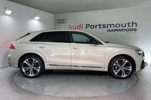 Used Audi Q8 2022 for sale - 75563318: Photo 2