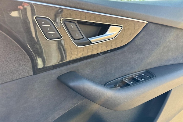 Used Audi Q8 2022 for sale - 75563318: Photo 48