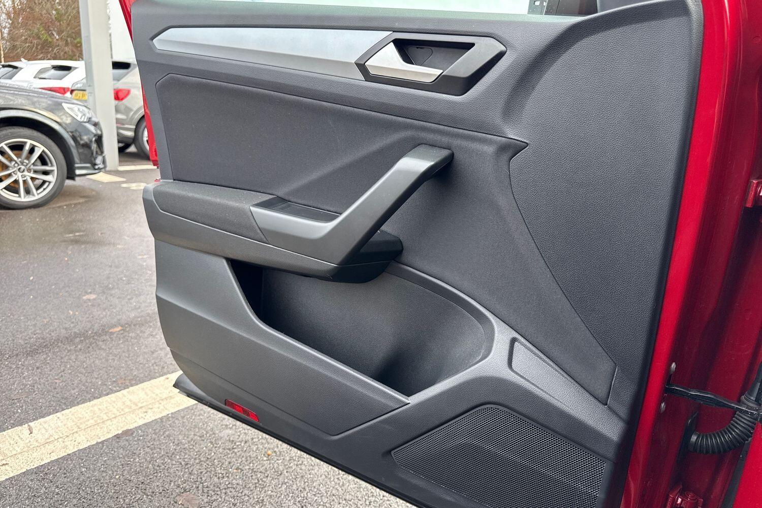 Used Volkswagen T-Roc 2023 for sale - 76964809: Photo 19