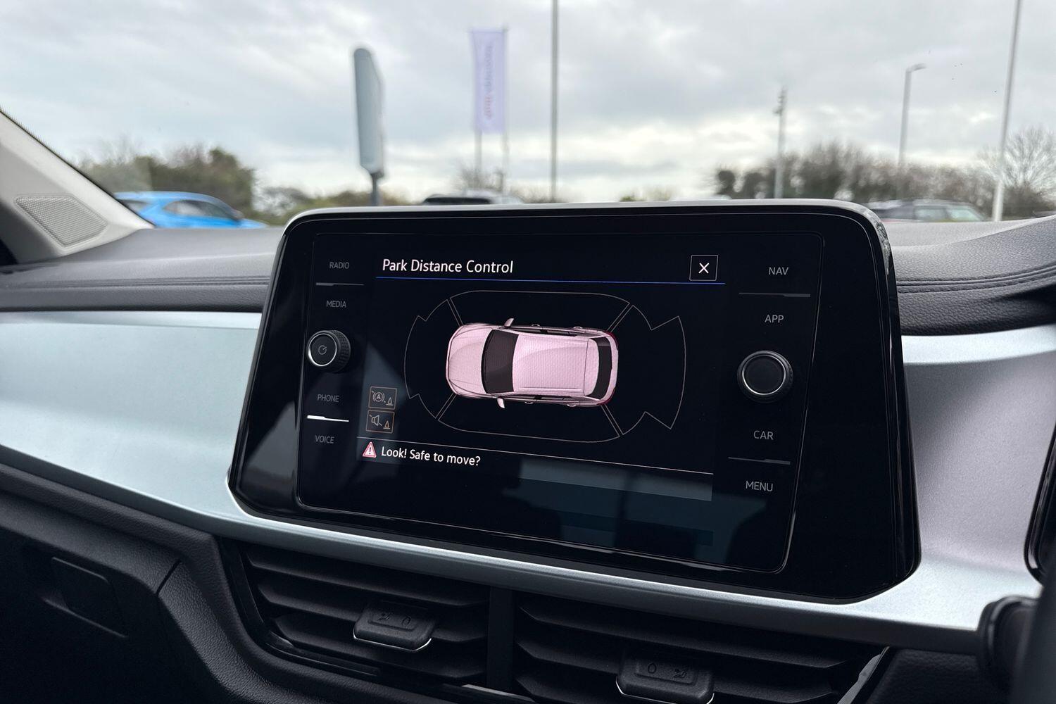 Used Volkswagen T-Roc 2023 for sale - 76964809: Photo 35