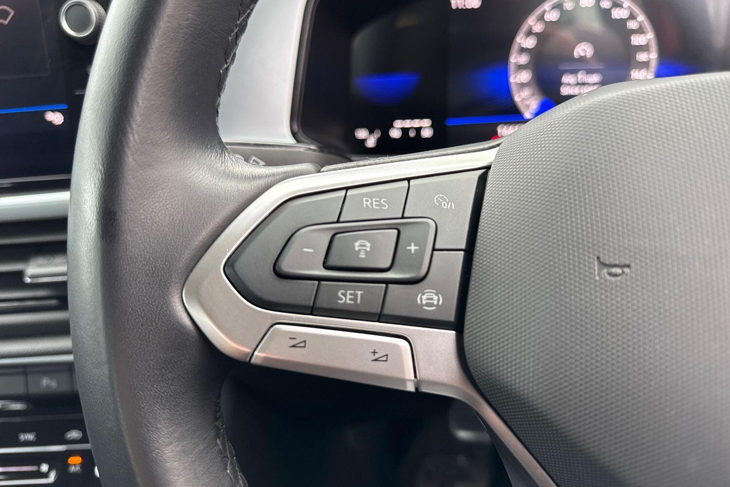 Used Volkswagen T-Roc 2023 for sale - 76964809: Photo 44