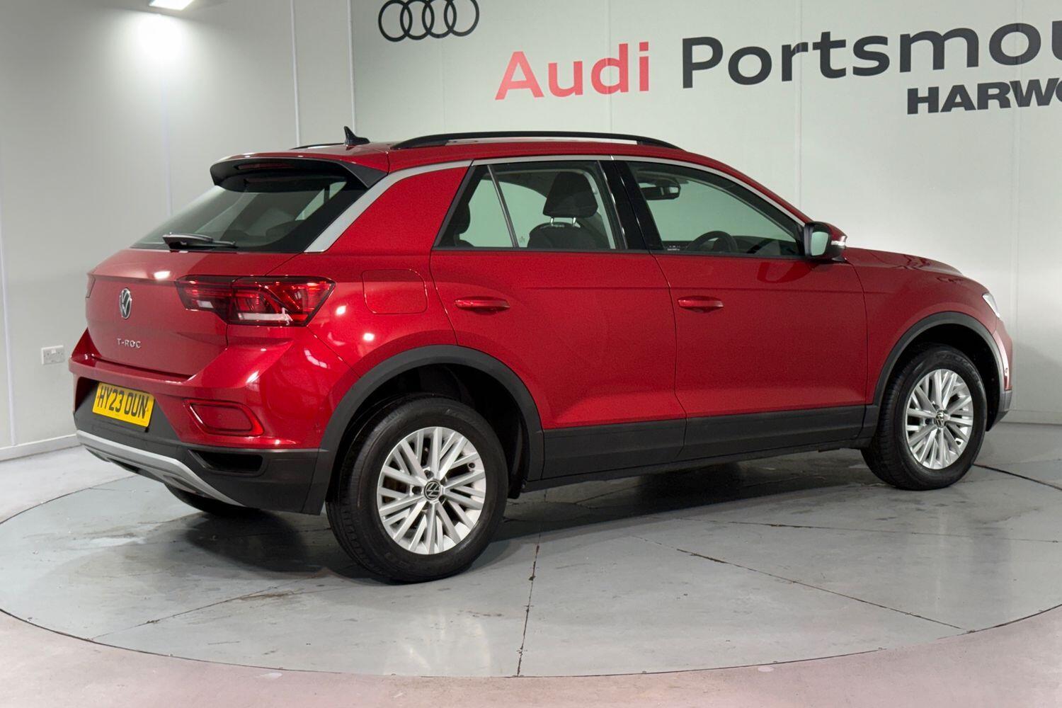 Used Volkswagen T-Roc 2023 for sale - 76964809: Photo 8