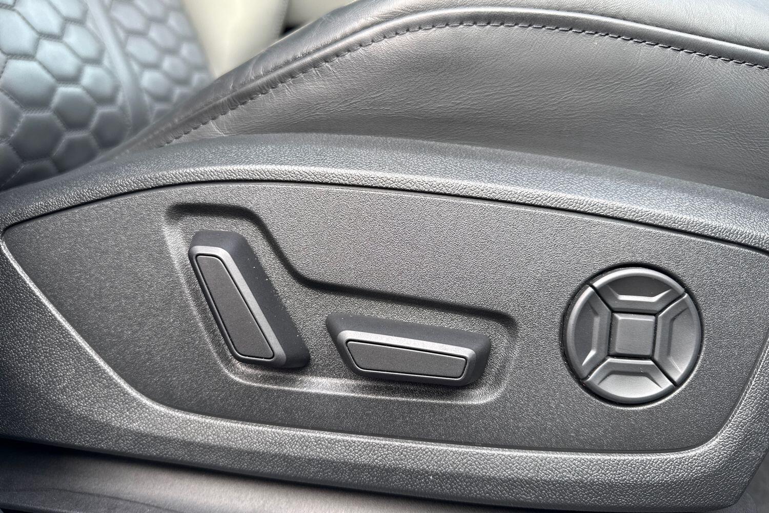 Used Audi RS Q3 2023 for sale - 76549068: Photo 31