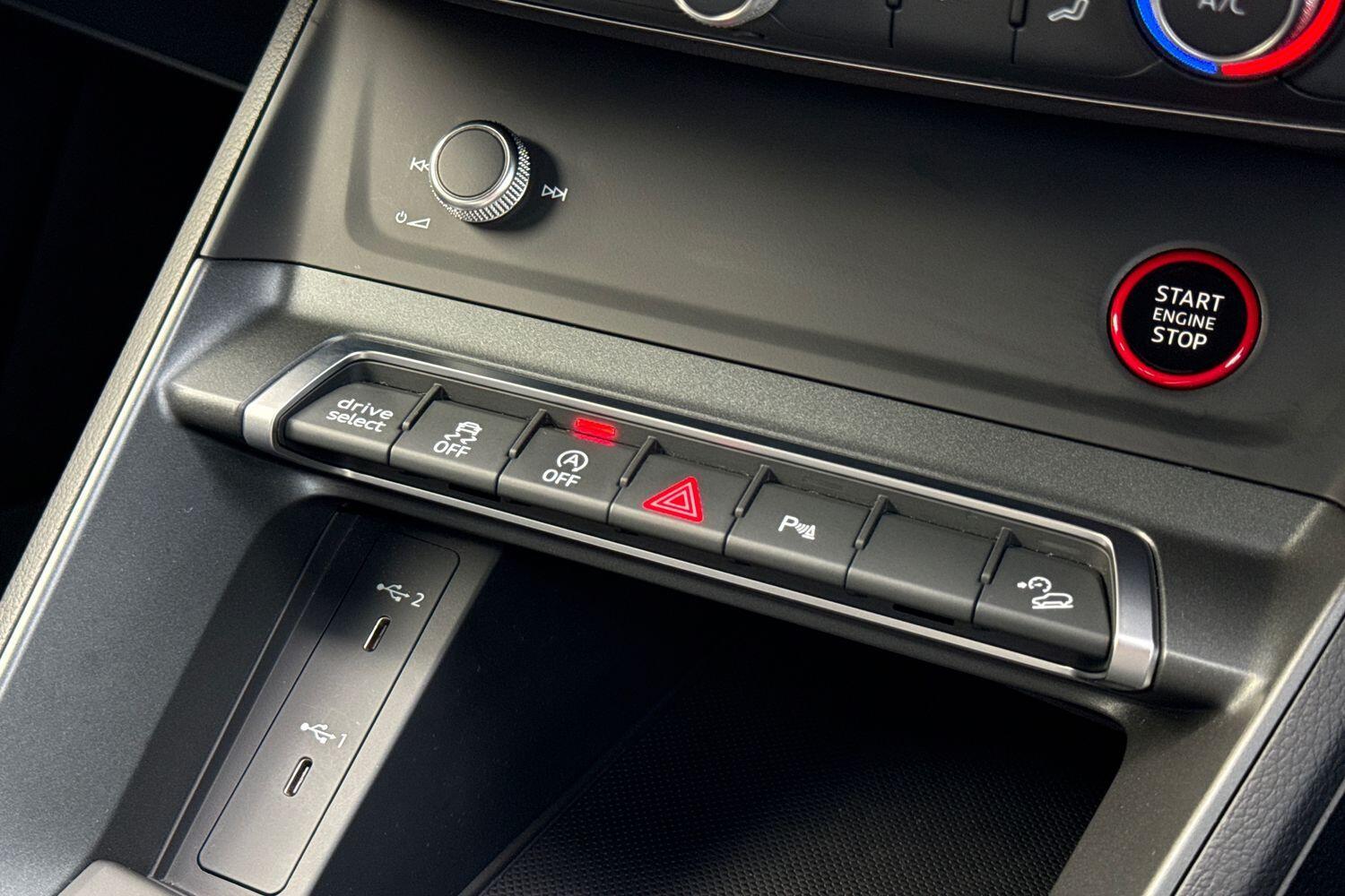 Used Audi RS Q3 2023 for sale - 76549068: Photo 37